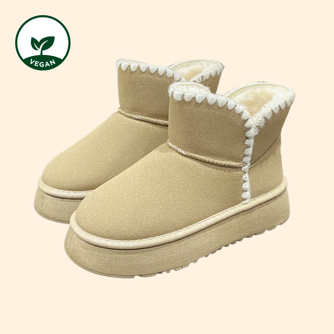 Günstige UGG Alternative - Wolkis Schuhe - Aurora Hikari - Vegane Boots - Khaki Damen Schuhe